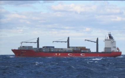 "FRISIA KIEL" HANDLED 2.458 TEU