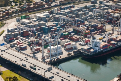 YILPORT LEIX&Otilde;ES NEAR THE 15,000 TEU ON WEEK 38