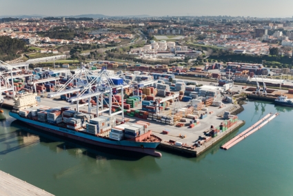 TCL REGISTERS ANOTHER DAY WITH 3,000 TEU