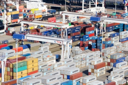 YILPORT LEIX&Otilde;ES TESTS THE 3,000 TEU / DAY